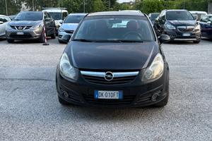Opel Corsa 1.2 3 porte Club