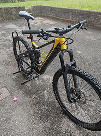 Emtb Full Merida in carbonio