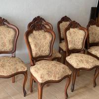 Sedie in legno con imbottitura