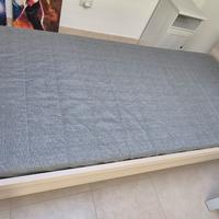 Letto in legno singolo doghe in legno e materasso 