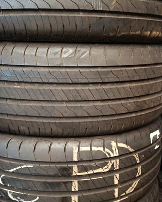 225/50/18 99W 4 pneumatici estive usati 