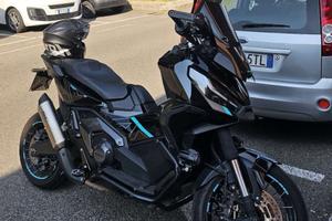 Honda xadv750