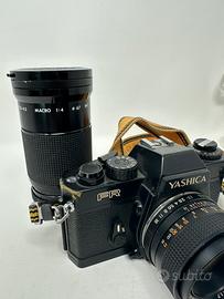Yashica FR con 2 obiettivi:  50mm + tele 28-105mm