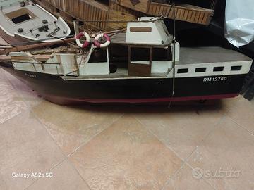 Modellino barca legno modello motoscafo