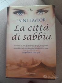 la città di sabbia. Laini Taylor