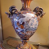 Coppia di vasi in maiolica a lustro Santarelli