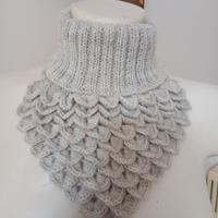 scalda collo e petto da donna 