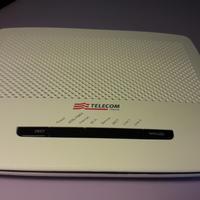 Modem router Telecom fibra 764738