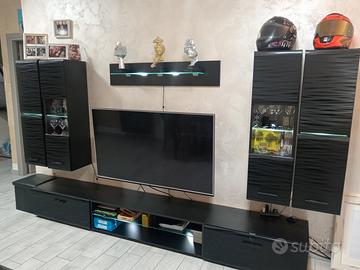 parete soggiorno con led