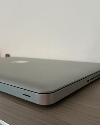 Macbook i7