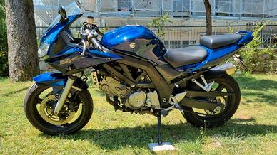 Suzuki SV 650 con antifurto