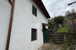 CASA INDIPENDENTE A PISTOIA