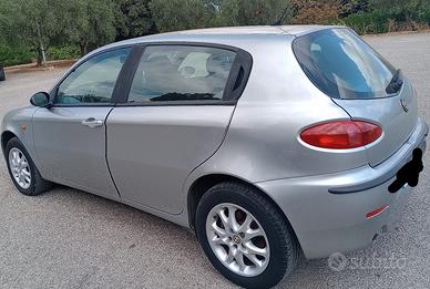 Alfa Romeo 147