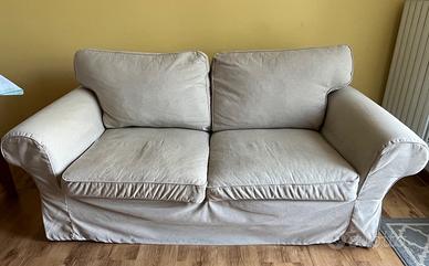 Divano 2 posti