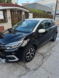 RENAULT Captur 2ª serie - 2019