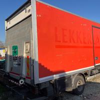 Cassa isotermica piu pedana caricatrice