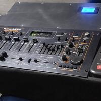 Consolle DJ Mixer e CDJ