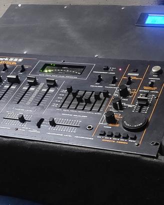 Consolle DJ Mixer e CDJ