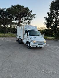 Pescheria iveco daily 35c12