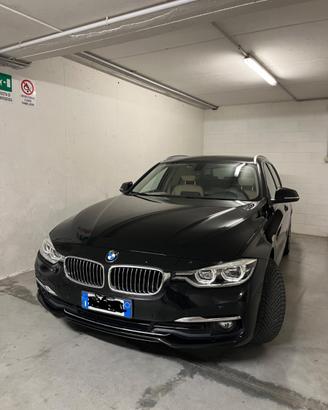 BMW 320 Xdrive Luxury