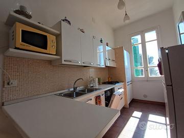 Via Palermo Ultima Camera + bagno privato Bonaria