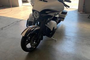 Harley-Davidson Street Glide C.V.O 1800cc