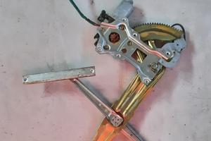 MITSUBISHI PAJERO SPORT - CREMAGLIERA ANTERIORE SI