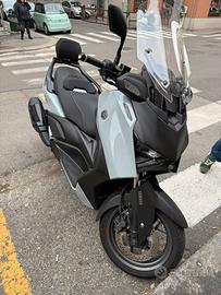 Yamaha XMax 300 tech max Plus 2025