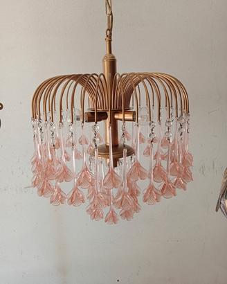 lampadario con  vetri  rosa