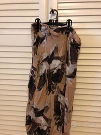 Gonna, canotta e camicia