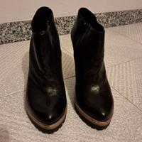 Tronchetti pelle nera