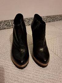 Tronchetti pelle nera