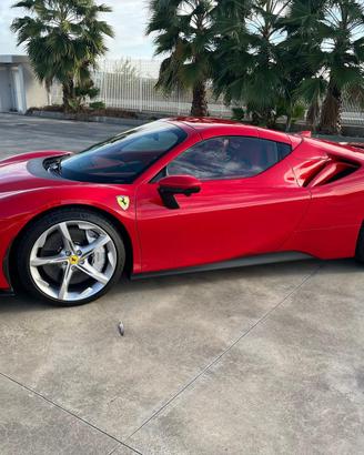 Ferrari SF90 Spider