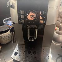Delonghi magnifica S