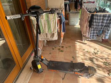 Monopattino elettrico kukirin g2