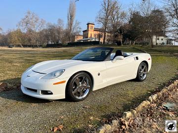 CHEVROLET - Corvette Convertible 2008 6.2 V8 436