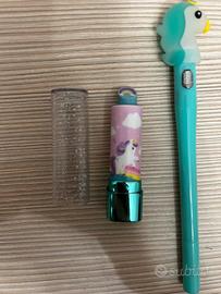 Gomma rossetto arcobaleno e torcia unicorno