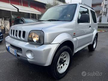 SUZUKI Jimny 1.3i 16V cat 4WD JLX
