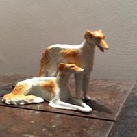 Statuetta in porcellana coppia di cani Levriero