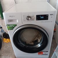 Lavatrice whirpool  praticamente nuova