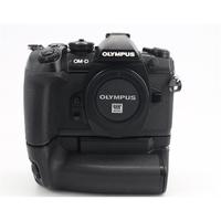 OLYMPUS E-M1 MARK II + BATTERY GRIP