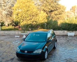 VOLKSWAGEN Golf 5ª serie - 2004