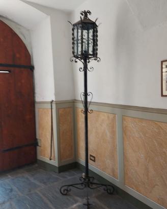 Lampadari in ferro battuto