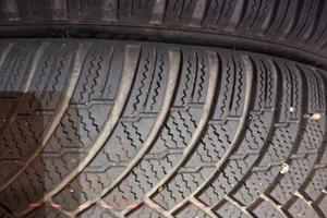 Pneumatici termici Firestone  M+S 225/45 R19