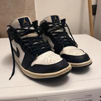Jordan 1 mid