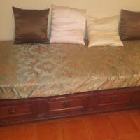 Letto stile rinascimento