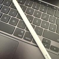 Apple iPad Pro 256 GB - con Apple Pen & Keybord