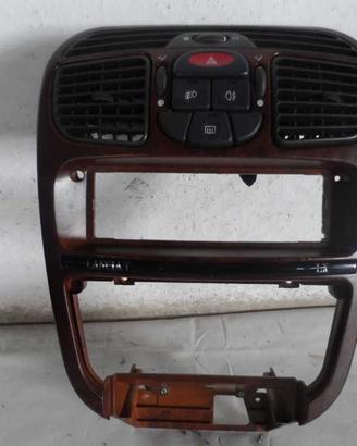 MASCHERINA CENTRALE CRUSCOTTO LANCIA Y 1° Serie 7