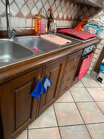 cucina in legno massello di castagno