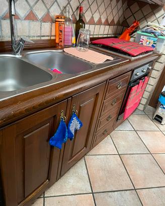 cucina in legno massello di castagno